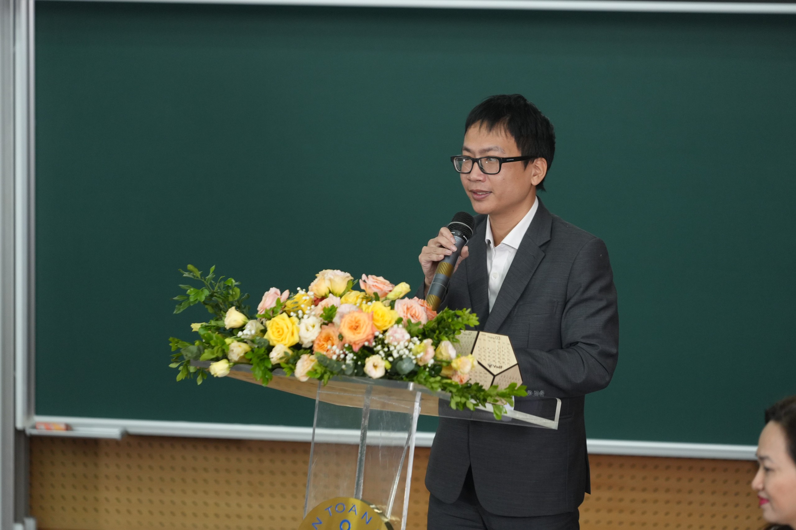 'Chơi với toán' trong Ngày Toán học quốc tế- Ảnh 2. 'Chơi với toán' trong Ngày Toán học quốc tế- Ảnh 2.