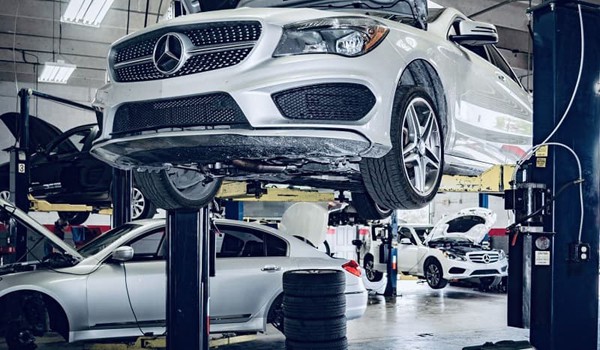 “Còng lưng” khi mua xe sang Mercedes E300 AMG cũ “Còng lưng” khi mua xe sang Mercedes E300 AMG cũ