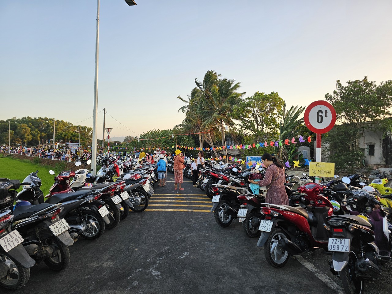 Bà Rịa - Vũng Tàu: Khu ẩm thực giữa cánh đồng được hoạt động trở lại- Ảnh 5. Bà Rịa - Vũng Tàu: Khu ẩm thực giữa cánh đồng được hoạt động trở lại- Ảnh 5.