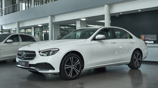 Hơn 430 xe Mercedes lắp ráp tại Việt Nam Hơn 430 xe Mercedes lắp ráp tại Việt Nam