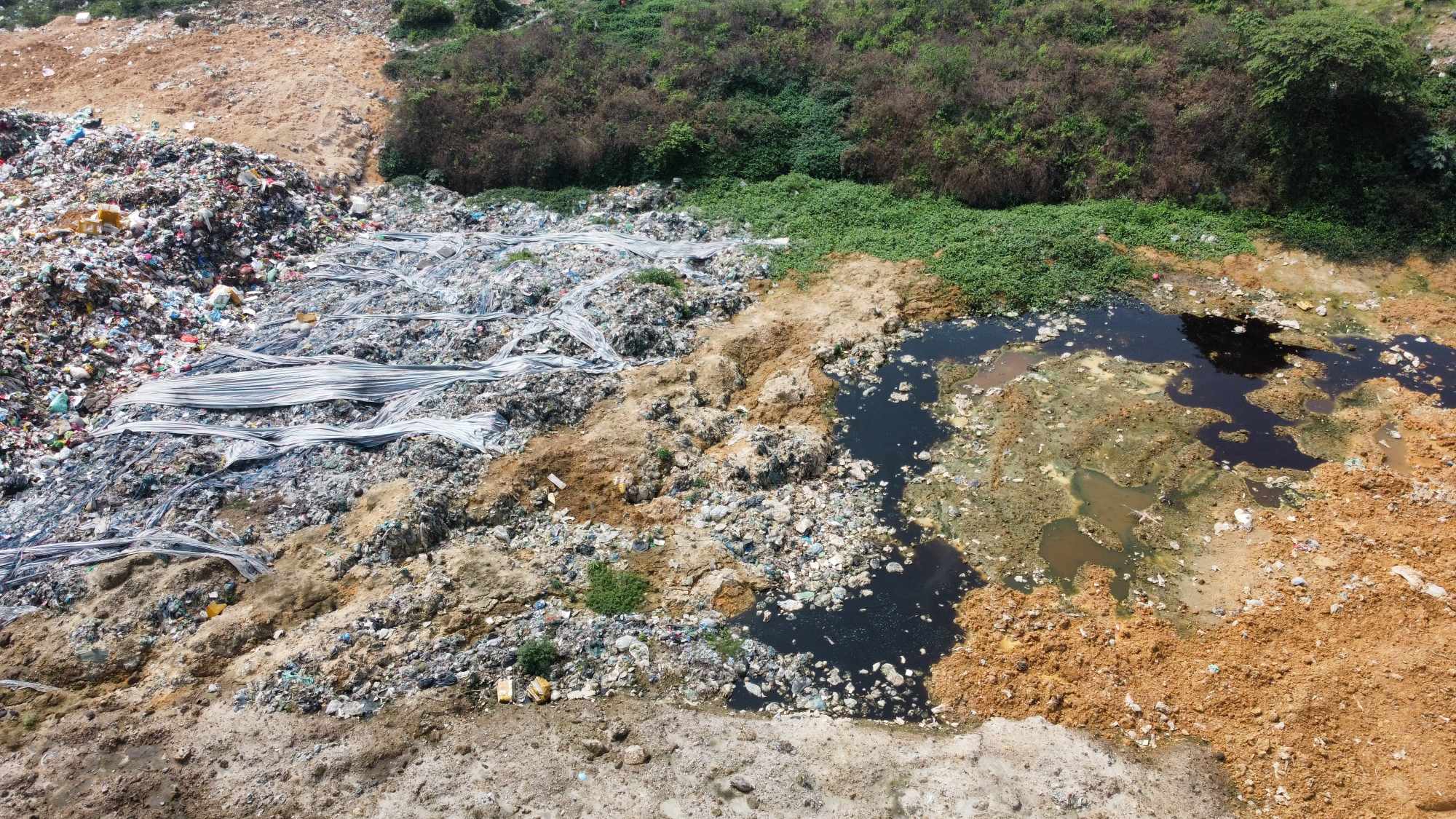 Khu xử lý rác thải 'bức tử' đồng lúa - Ảnh 6.