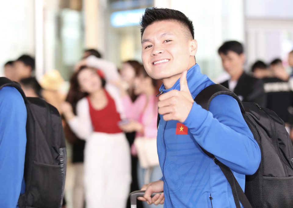 ĐT Việt Nam lên đường sang Indonesia ĐT Việt Nam lên đường sang Indonesia