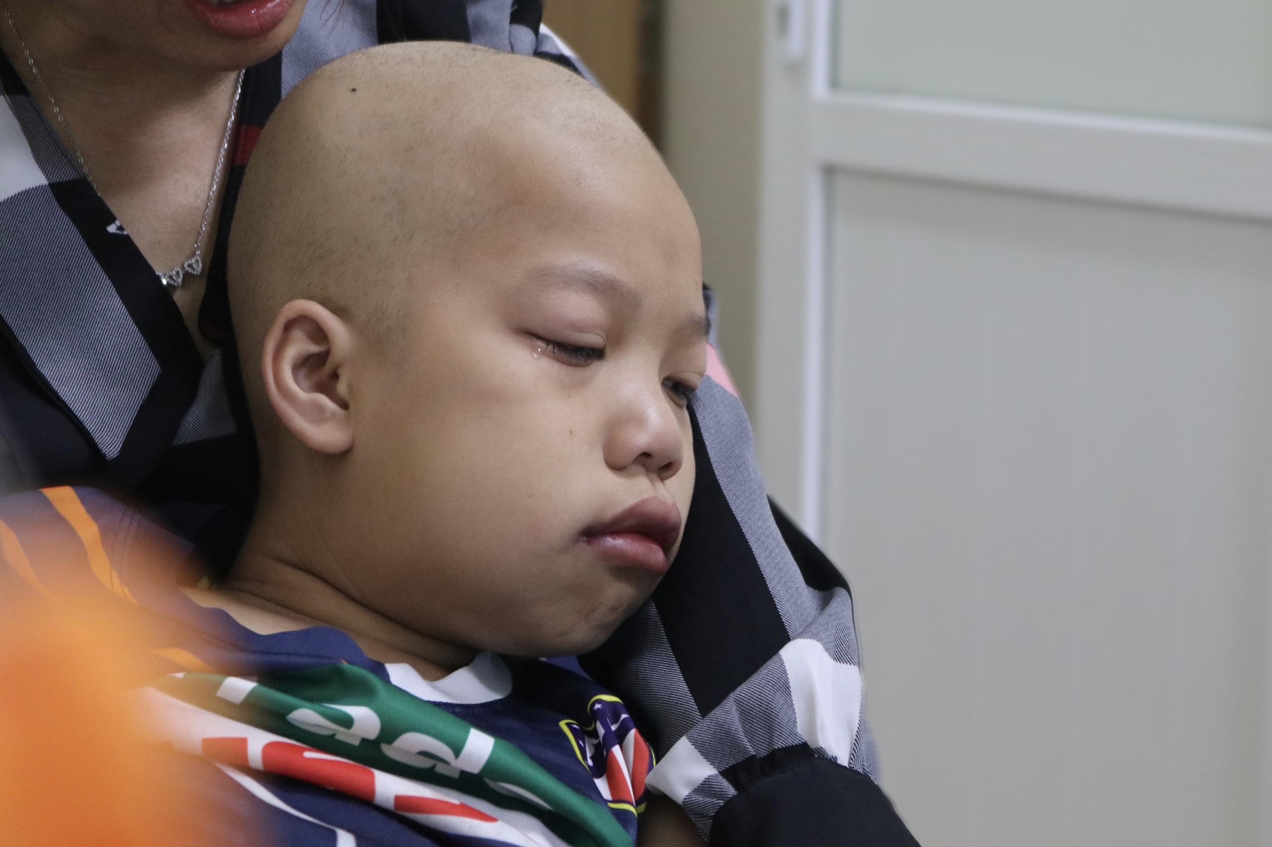 ‘Con muốn sống’: Người mẹ đơn thân khắc khổ mong gánh được bệnh cho con- Ảnh 2. ‘Con muốn sống’: Người mẹ đơn thân khắc khổ mong gánh được bệnh cho con- Ảnh 2.