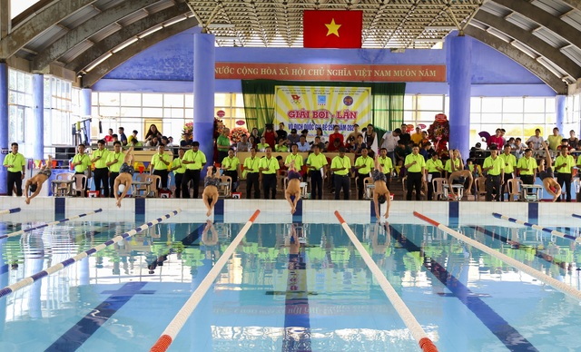 Khởi tranh Giải bơi - lặn vô địch quốc gia bể 25m năm 2024 - Ảnh 2.