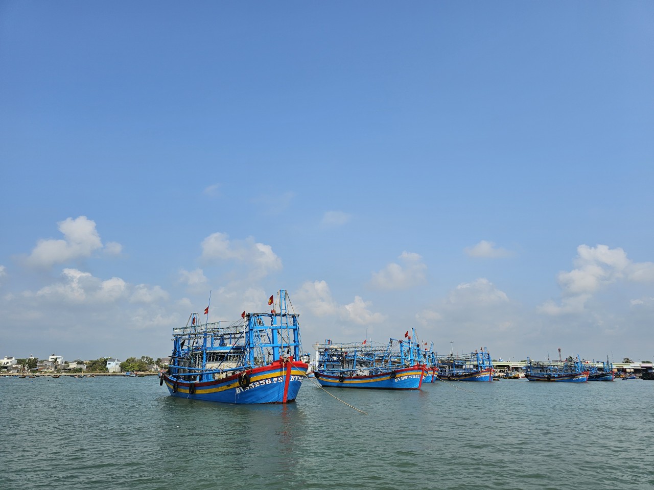 Bà Rịa - Vũng Tàu: Khơi luồng cửa biển Bến Lội- Ảnh 1. Bà Rịa - Vũng Tàu: Khơi luồng cửa biển Bến Lội- Ảnh 1.
