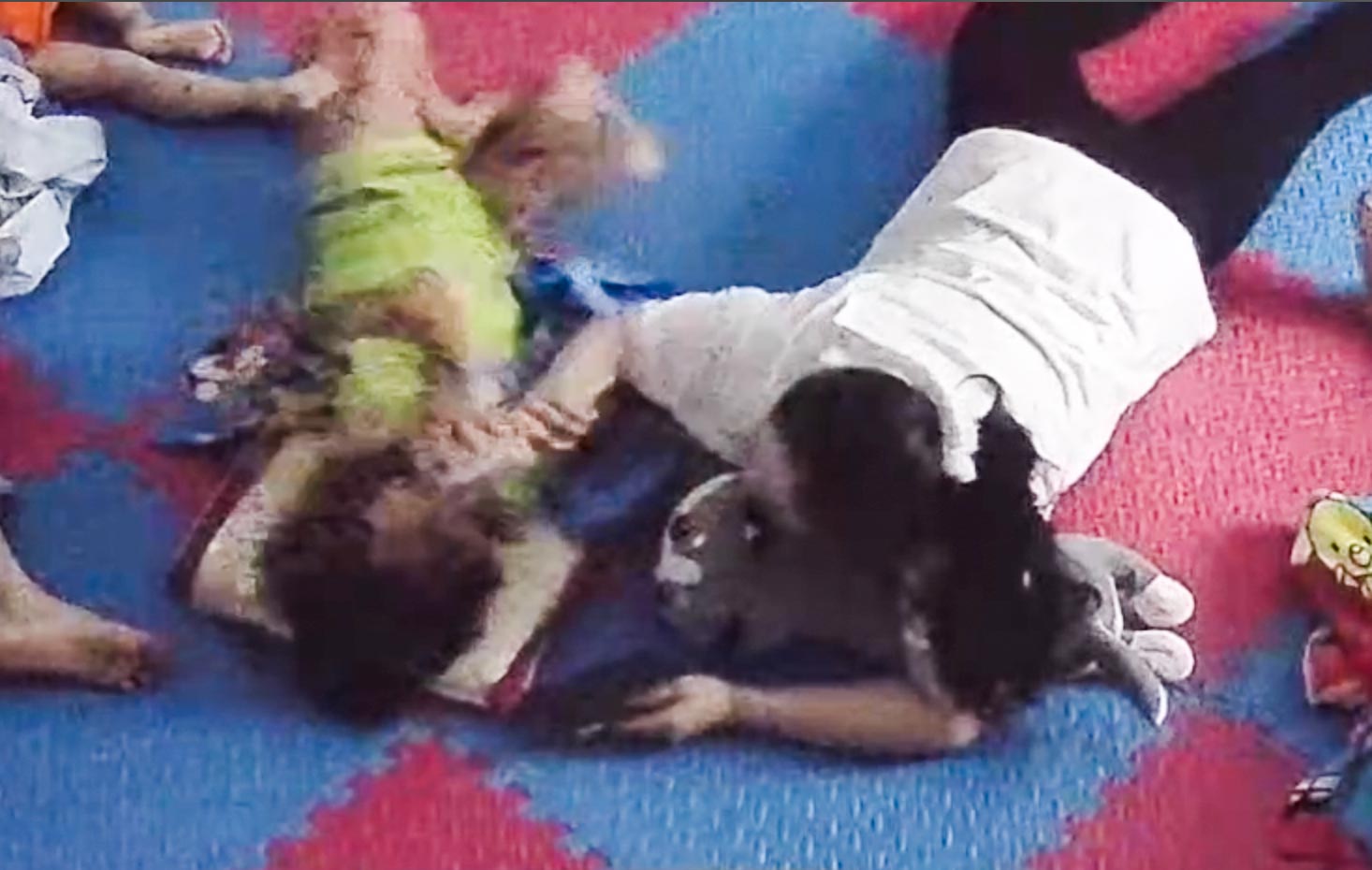 Vụ cô giáo bị tố bạo hành: Cần 'sắp xếp' lại việc nuôi dạy trẻ tự kỷ- Ảnh 1. Vụ cô giáo bị tố bạo hành: Cần 'sắp xếp' lại việc nuôi dạy trẻ tự kỷ- Ảnh 1.