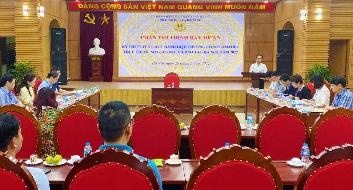 Hà Nội: 35 ứng viên thi tuyển hiệu trưởng trường THPT- Ảnh 1. Hà Nội: 35 ứng viên thi tuyển hiệu trưởng trường THPT- Ảnh 1.