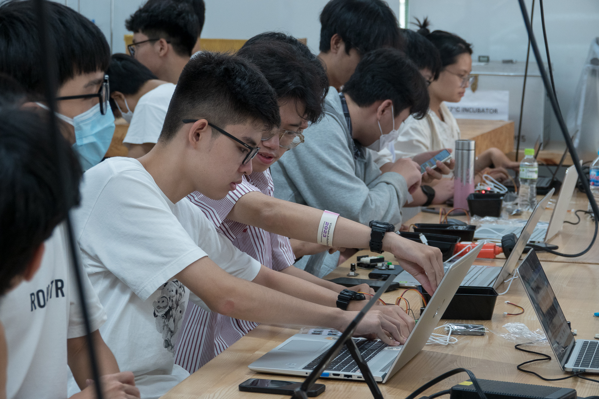 Hướng ngoại và thích đi đây đó, học ngành công nghệ có bị 'tước' đam mê?- Ảnh 1. Hướng ngoại và thích đi đây đó, học ngành công nghệ có bị 'tước' đam mê?- Ảnh 1.