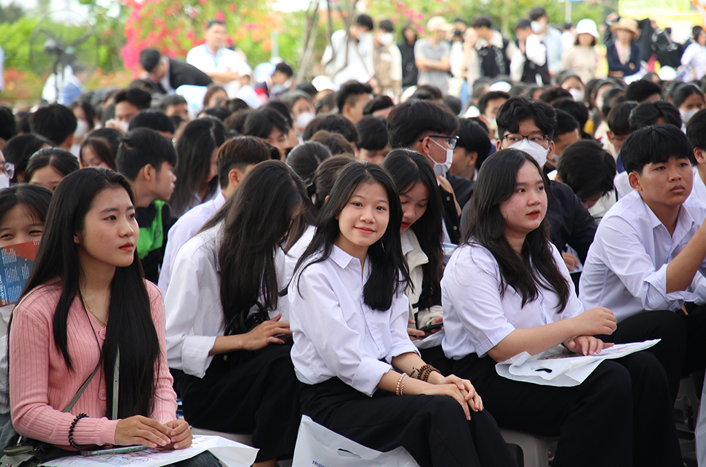 Vì sao đủ điểm chuẩn nhưng không trúng tuyển?- Ảnh 1. Vì sao đủ điểm chuẩn nhưng không trúng tuyển?- Ảnh 1.