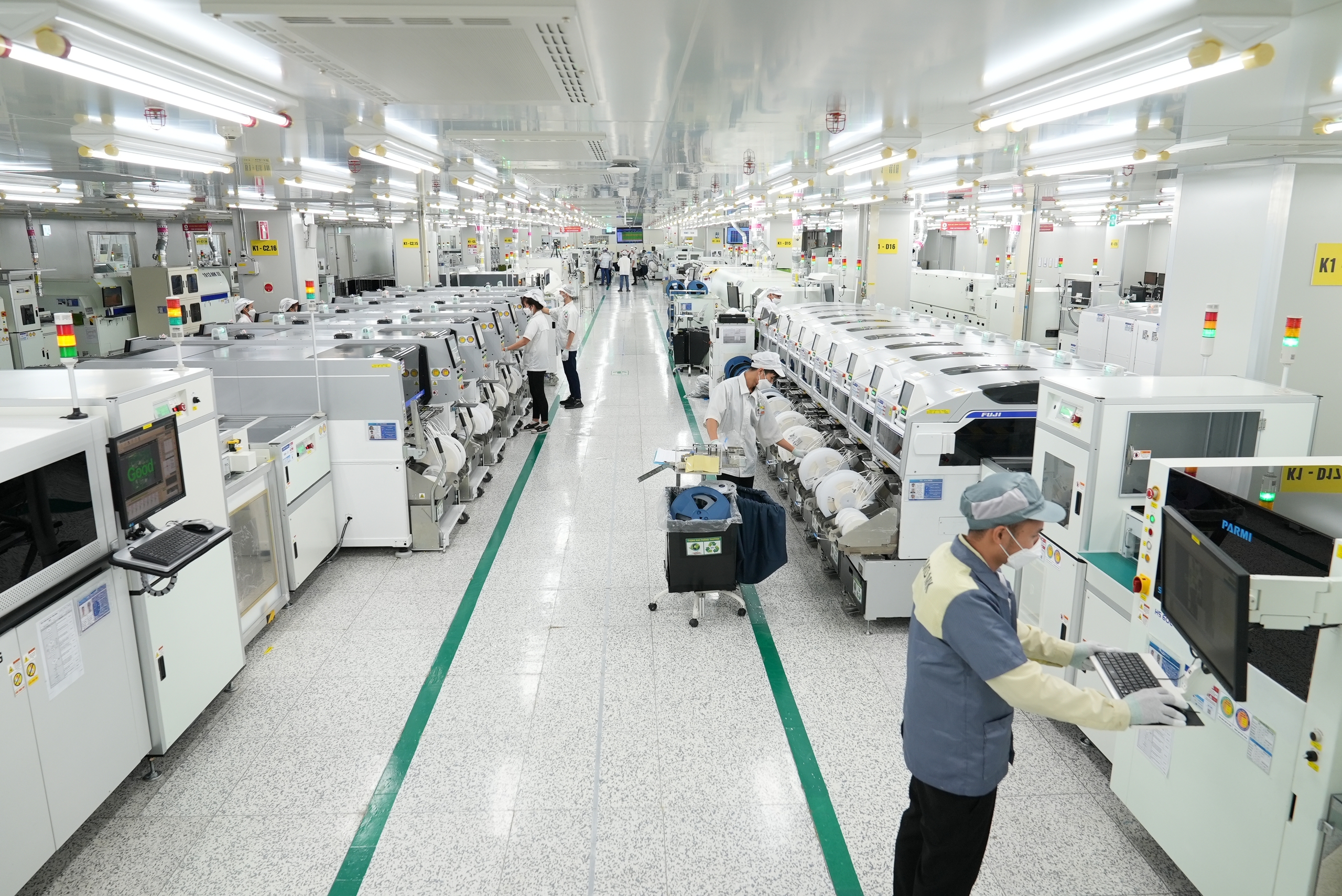 Xuất khẩu điện thoại gần đạt 10 tỉ USD sau hai tháng đầu năm- Ảnh 1. Xuất khẩu điện thoại gần đạt 10 tỉ USD sau hai tháng đầu năm- Ảnh 1.