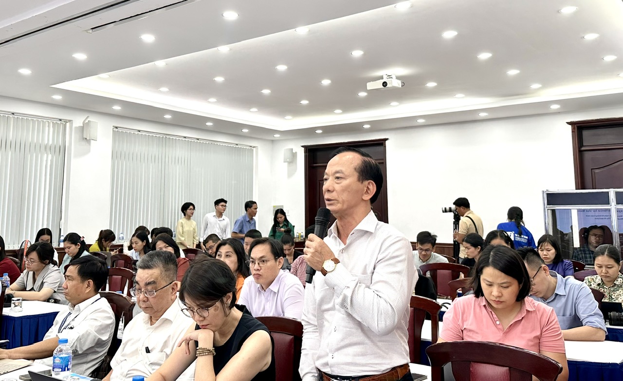 Lương nhà giáo cần được xây dựng ra sao trong luật mới?- Ảnh 2. Lương nhà giáo cần được xây dựng ra sao trong luật mới?- Ảnh 2.