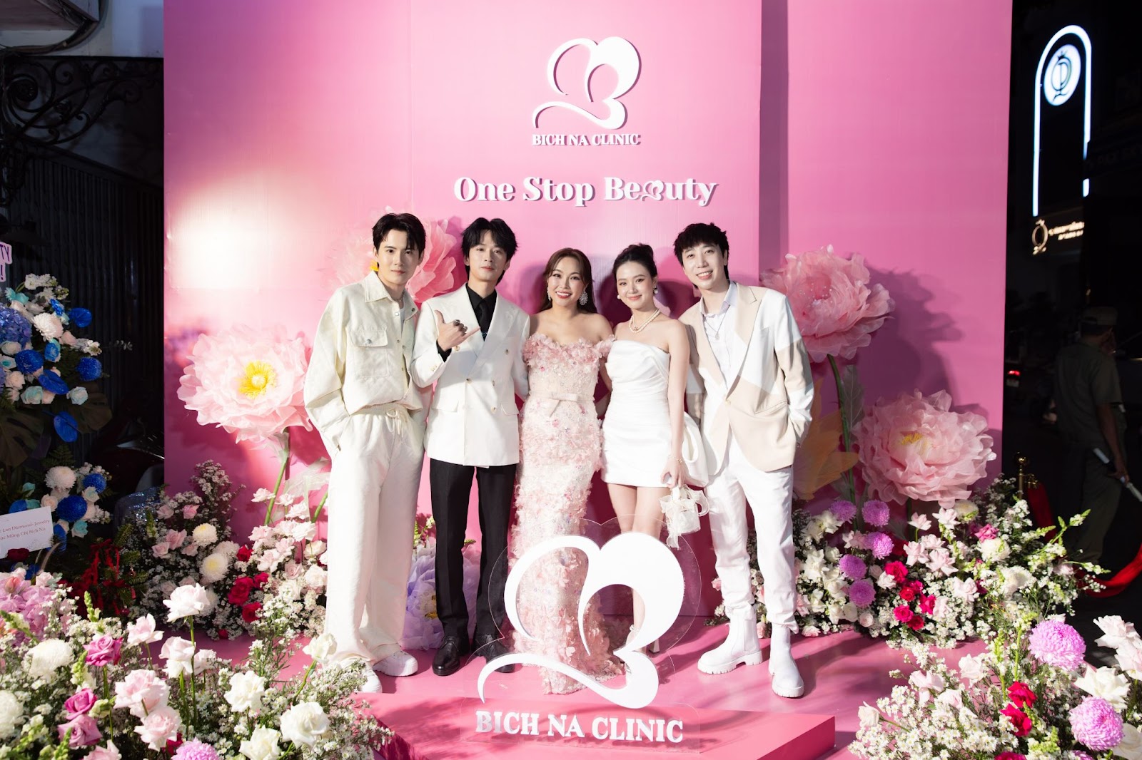 Bich Na Clinic ra mắt mô hình làm đẹp mới One Stop Beauty Bich Na Clinic ra mắt mô hình làm đẹp mới One Stop Beauty
