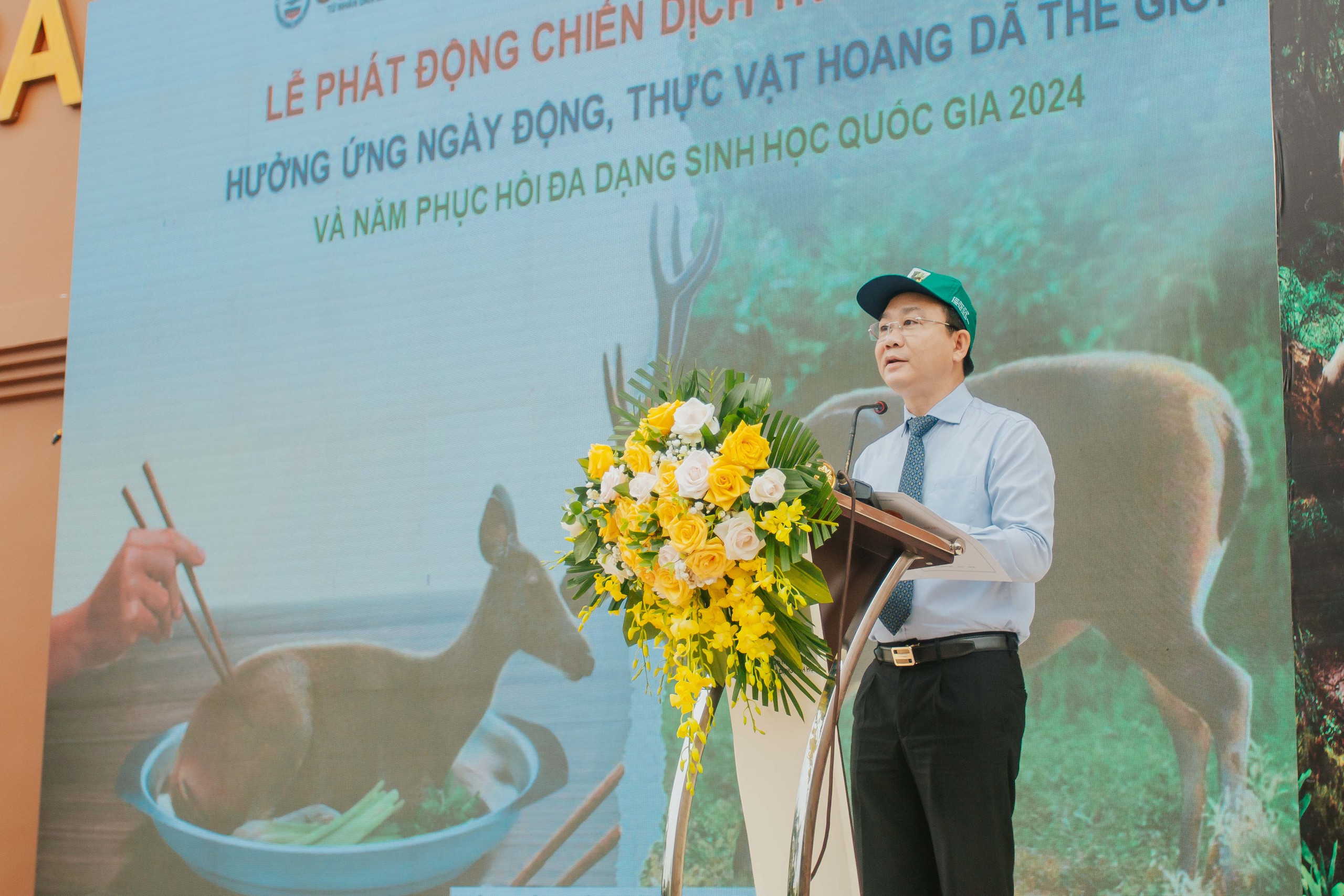 Ông Hoàng Xuân Tân, Phó chủ tịch UBND tỉnh Quảng Bình, phát biểu tại buổi lễ