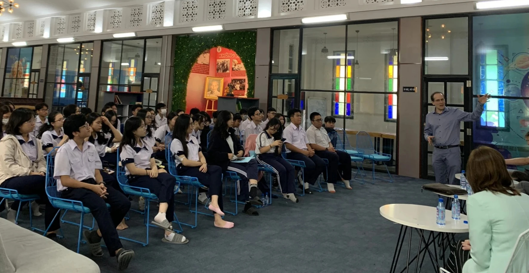 Hoạt động giao lưu quốc tế của học sinh Trường THPT chuyên Trần Đại Nghĩa