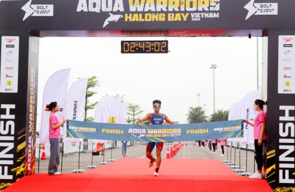 Hơn 1.500 VĐV dự giải Aqua Warriors Ha Long Bay