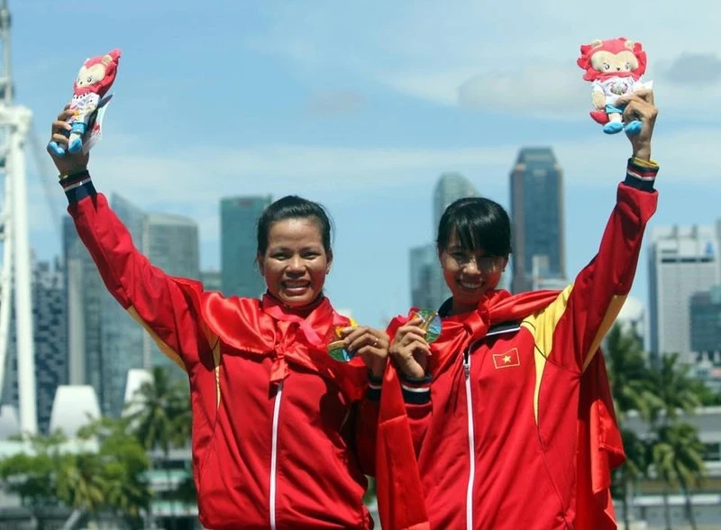 Nóng: Nguyễn Thị Hương, Phạm Thị Huệ tạo kỳ tích, đua thuyền Việt Nam giành 2 vé Olympic