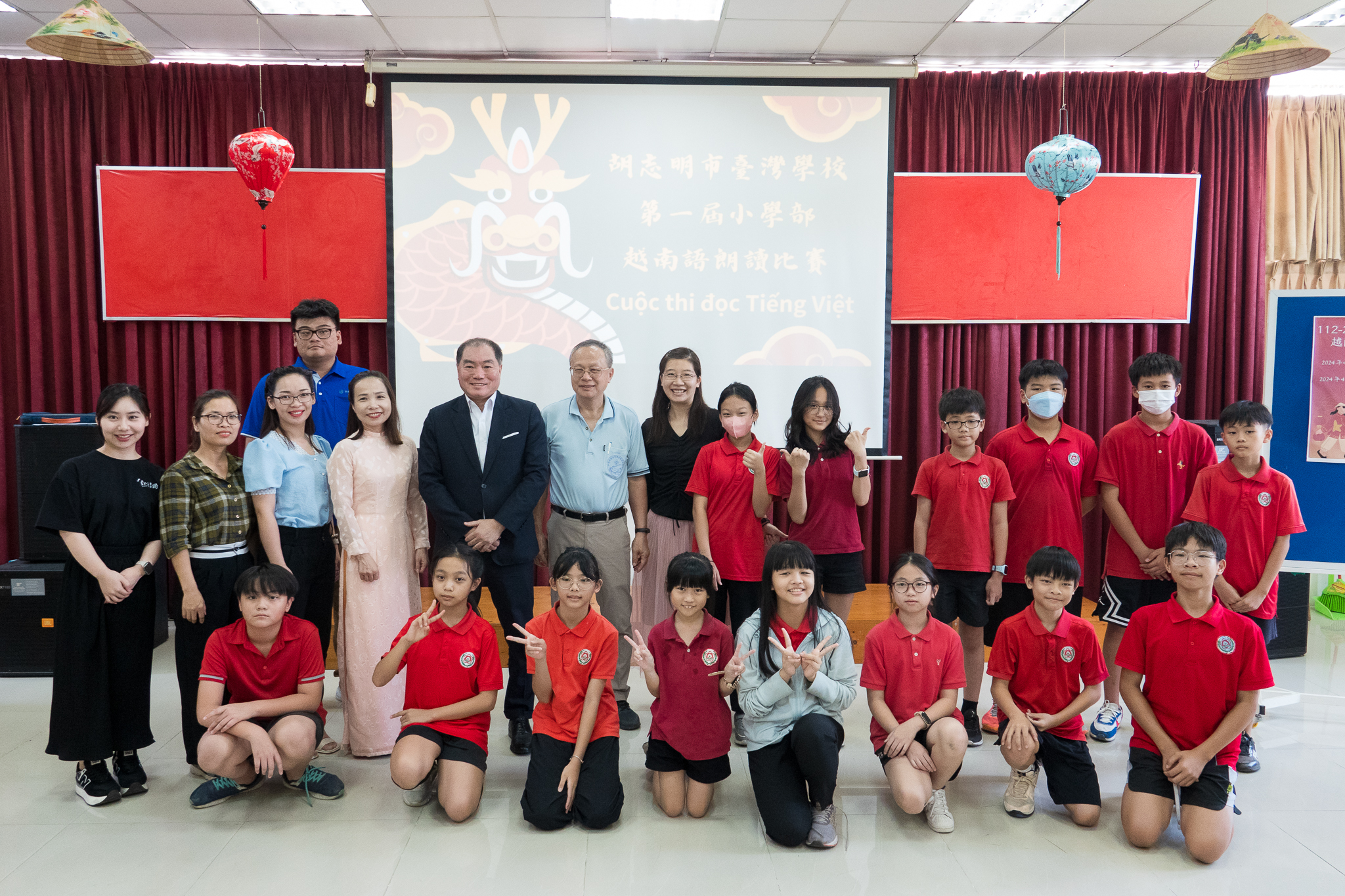 Các thí sinh nhí người Đài Loan thi đọc tiếng Việt trong ngày đầu tiên