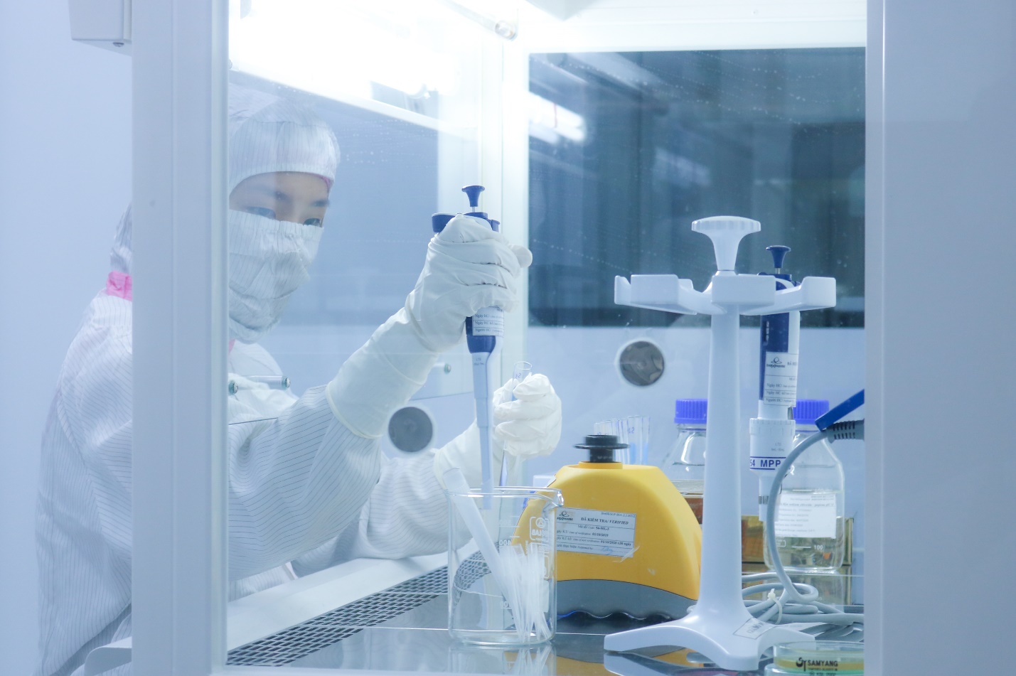 Imexpharm họp mặt cổ đông thường niên 2024, các nhà phân tích, nhà đầu tư tiềm năng- Ảnh 3.