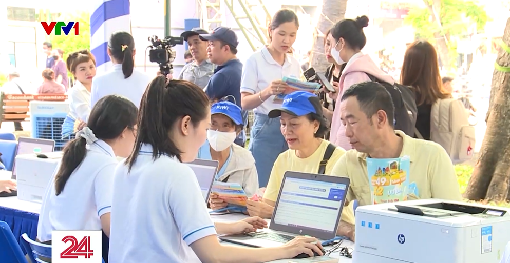 Bùng nổ tour giá rẻ tại Ngày hội du lịch TP. Hồ Chí Minh Bùng nổ tour giá rẻ tại Ngày hội du lịch TP. Hồ Chí Minh