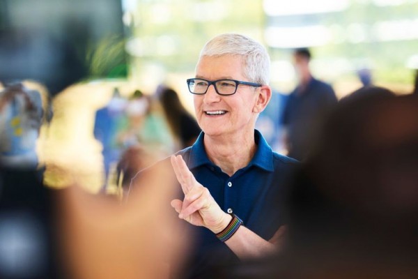 CEO Apple Tim Cook đến Việt Nam mang nhiều tin vui cho cộng đồng công nghệ