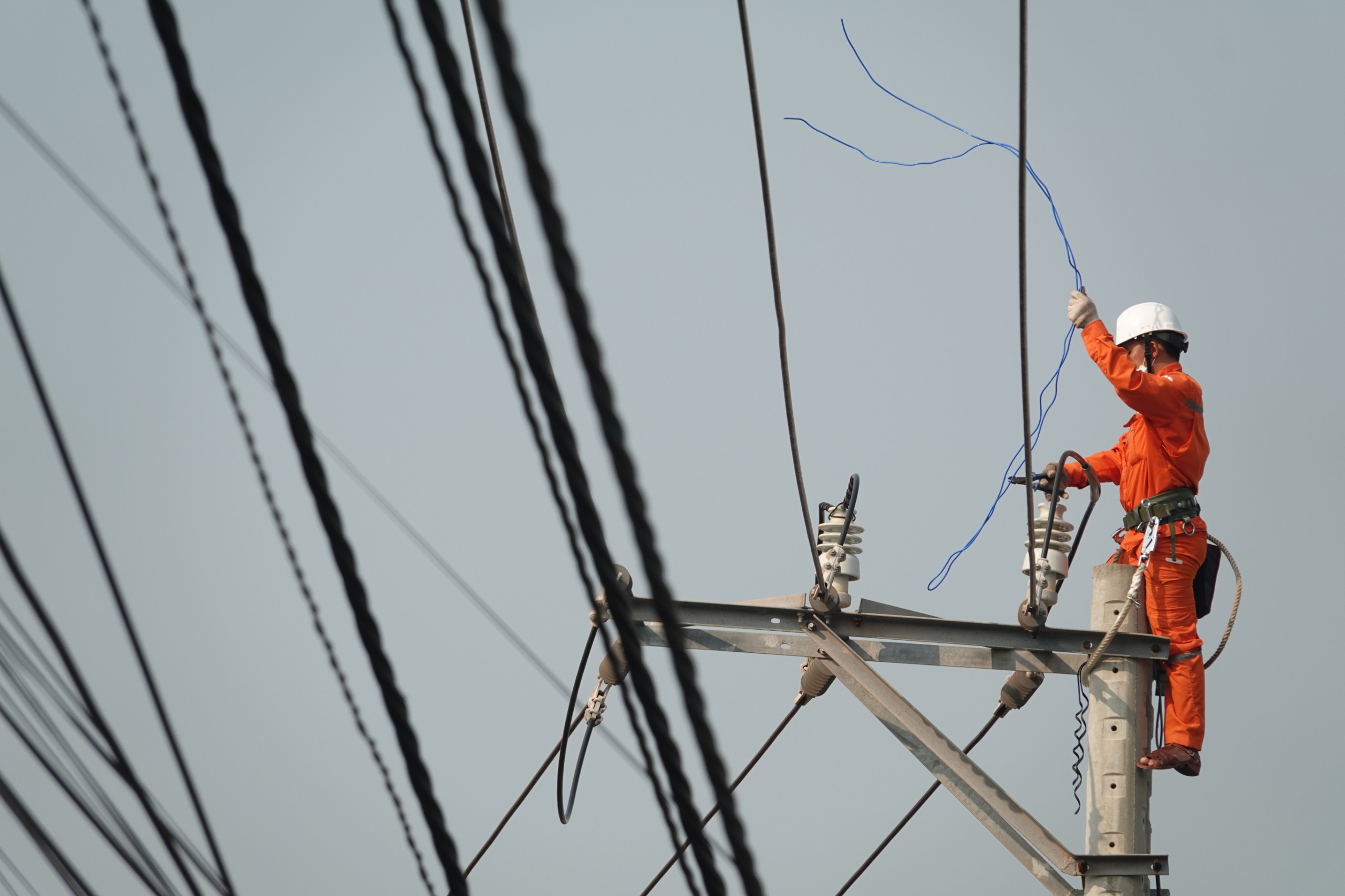 Lo an toàn mạng, EVN chỉ đạo ngưng 'share' wifi cho khách đến cơ quan điện lực- Ảnh 1. Lo an toàn mạng, EVN chỉ đạo ngưng 'share' wifi cho khách đến cơ quan điện lực- Ảnh 1.
