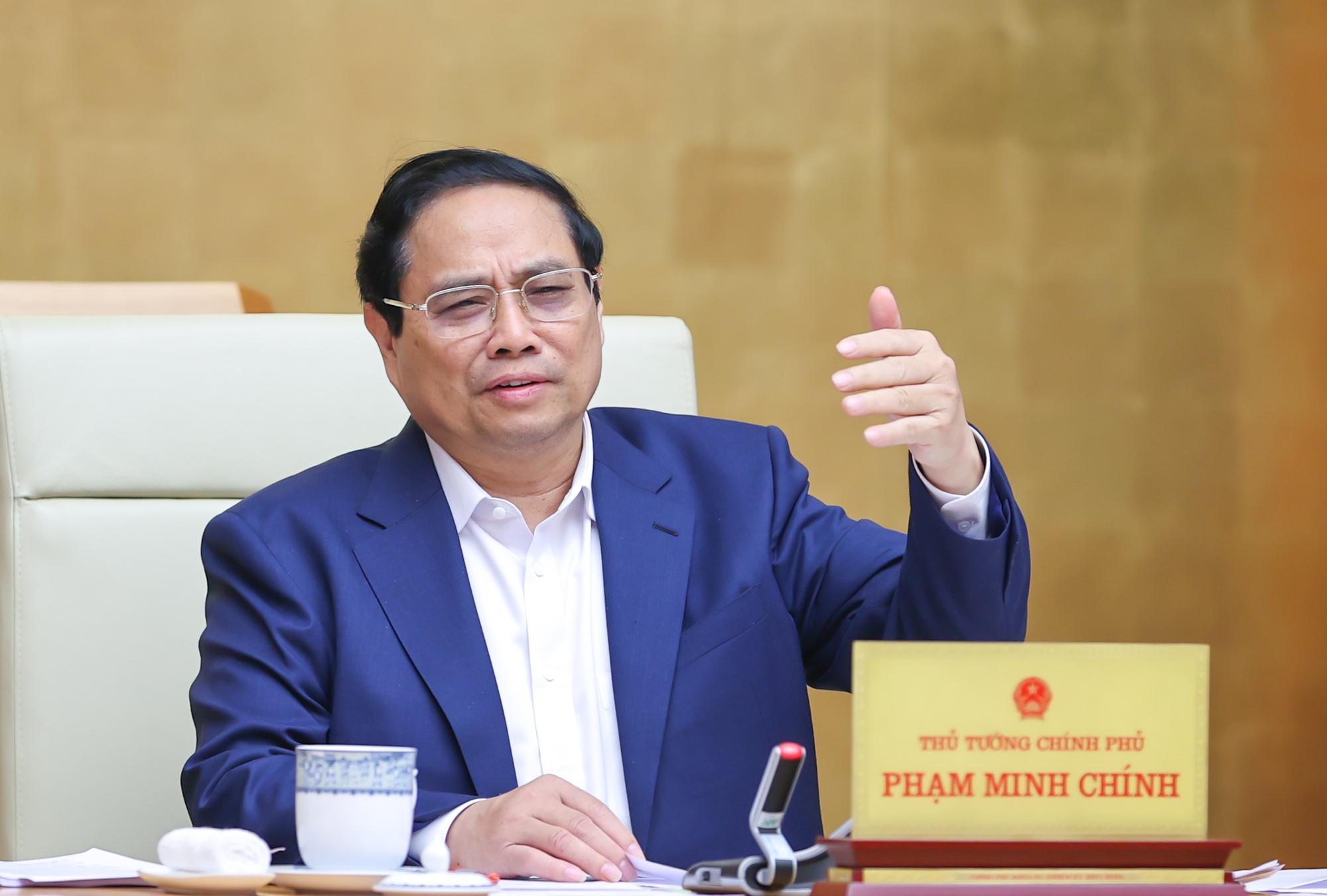 Thủ tướng Phạm Minh Chính yêu cầu không để xảy ra tình trạng cài cắm quy định lợi ích nhóm, lợi ích cục bộ trong xây dựng luật