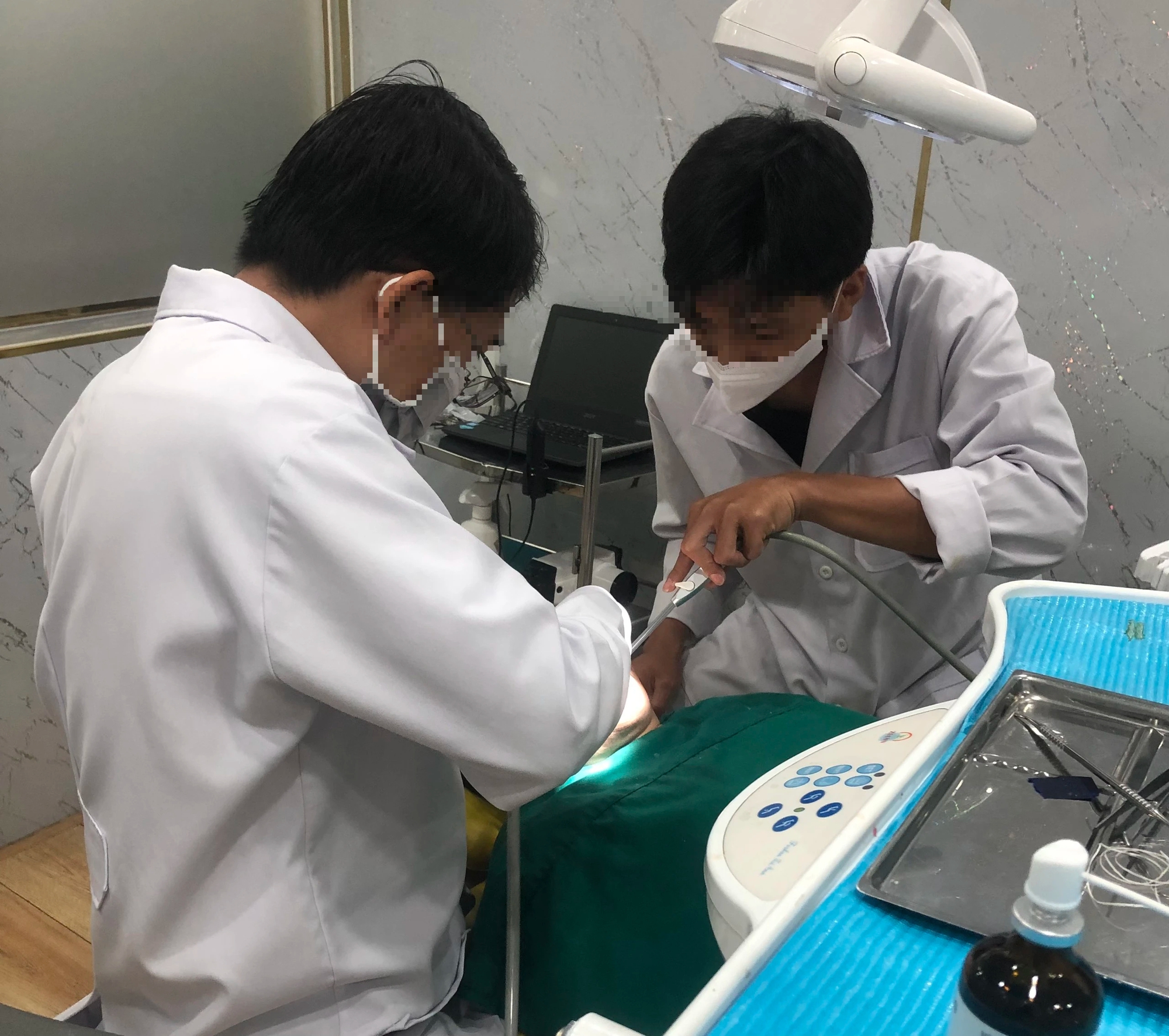 TP.HCM: kiểm tra đăng ký hành nghề cơ sở khám chữa bệnh đến hết năm - Ảnh 1.