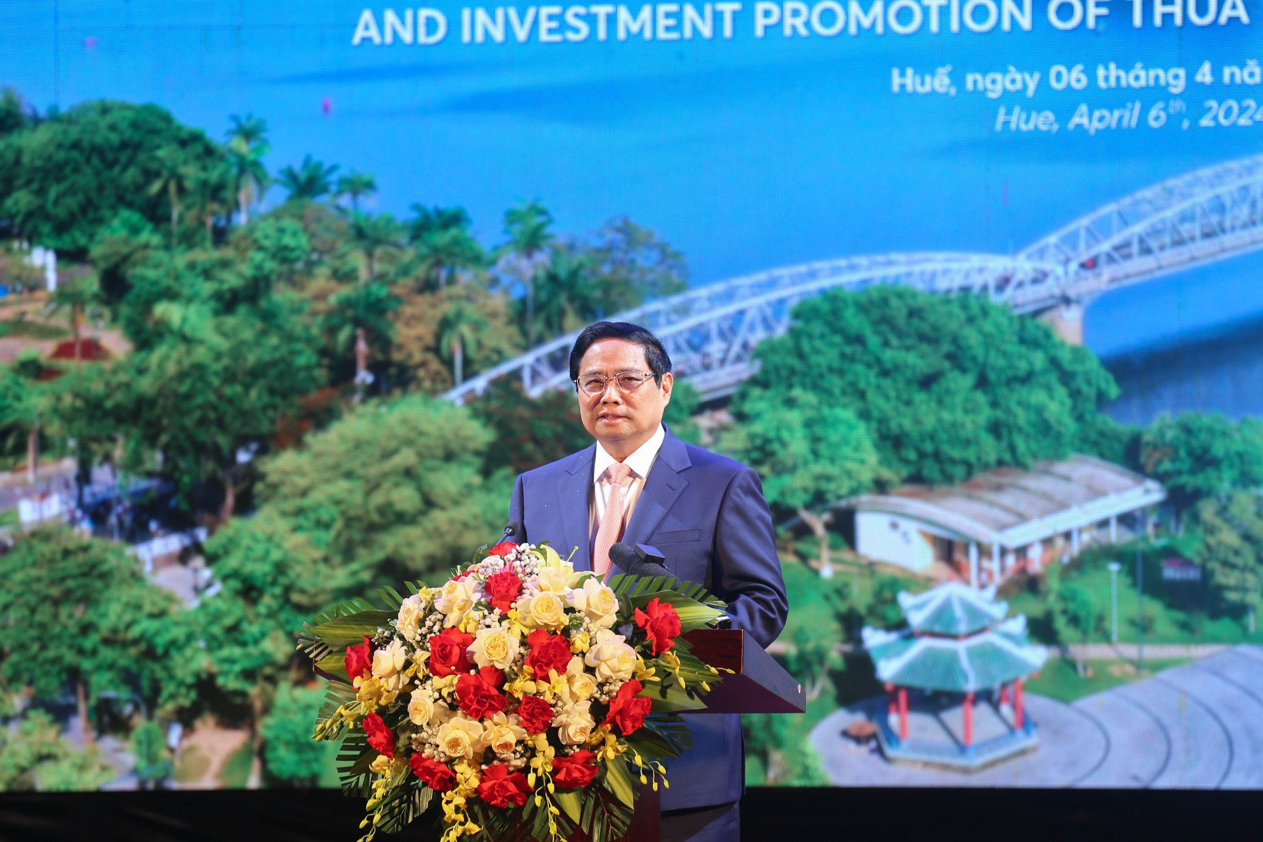 Thủ tướng lưu ý những trọng tâm để Thừa Thiên - Huế phát triển- Ảnh 1. Thủ tướng lưu ý những trọng tâm để Thừa Thiên - Huế phát triển- Ảnh 1.