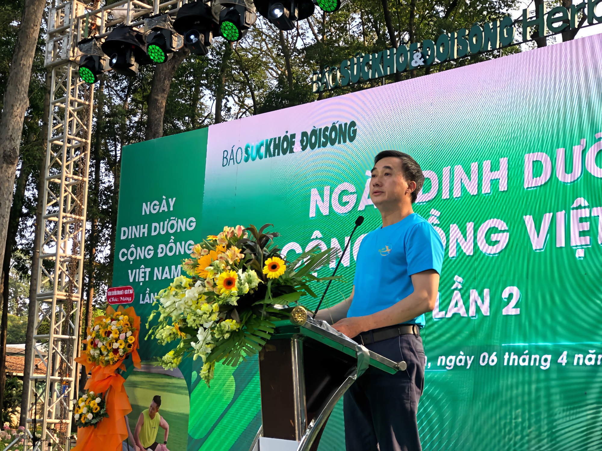 Vận động mỗi ngày, phù hợp với thể lực mỗi người 
- Ảnh 1.