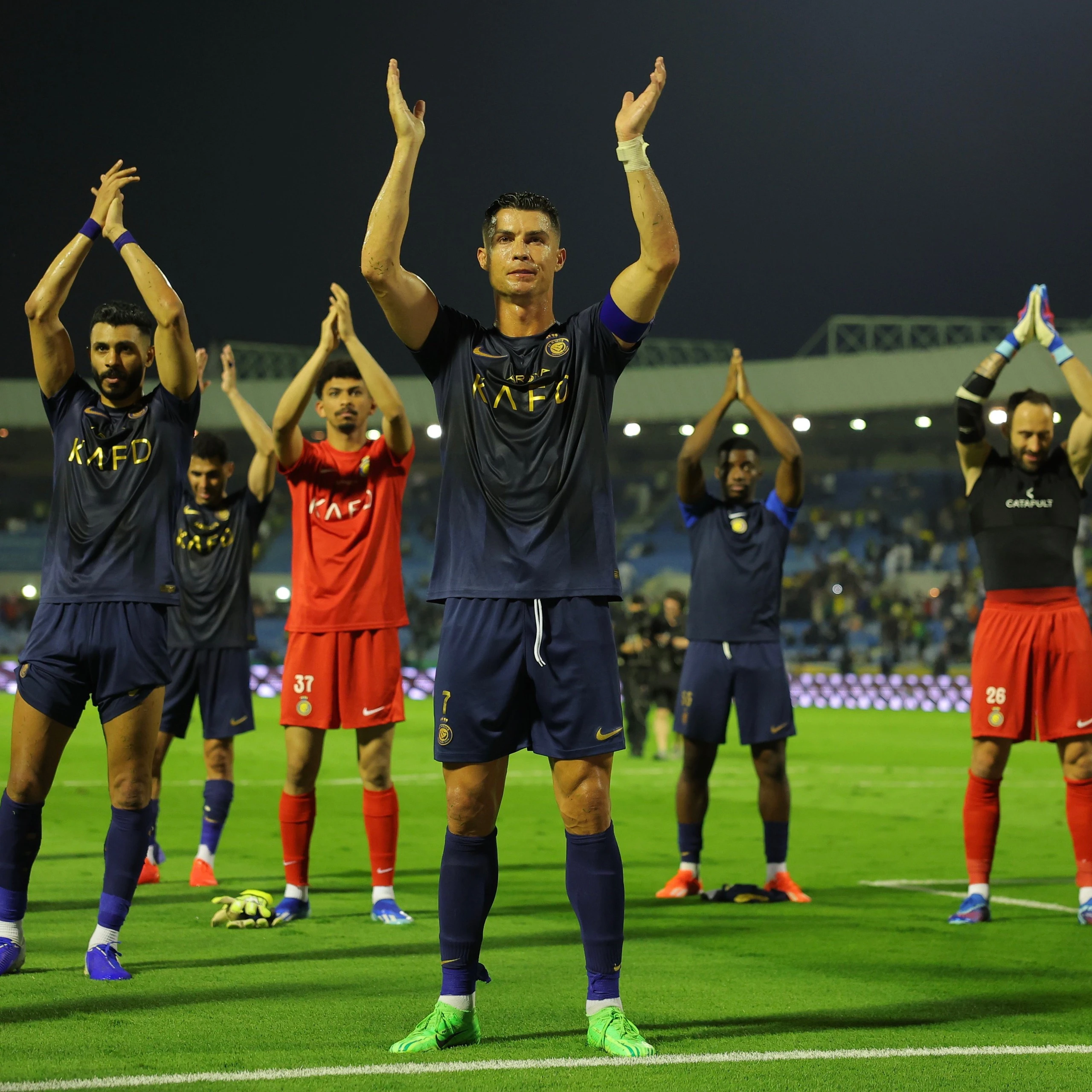Bị chê thậm tệ ngày trở lại, Ronaldo nói gì? Bị chê thậm tệ ngày trở lại, Ronaldo nói gì?