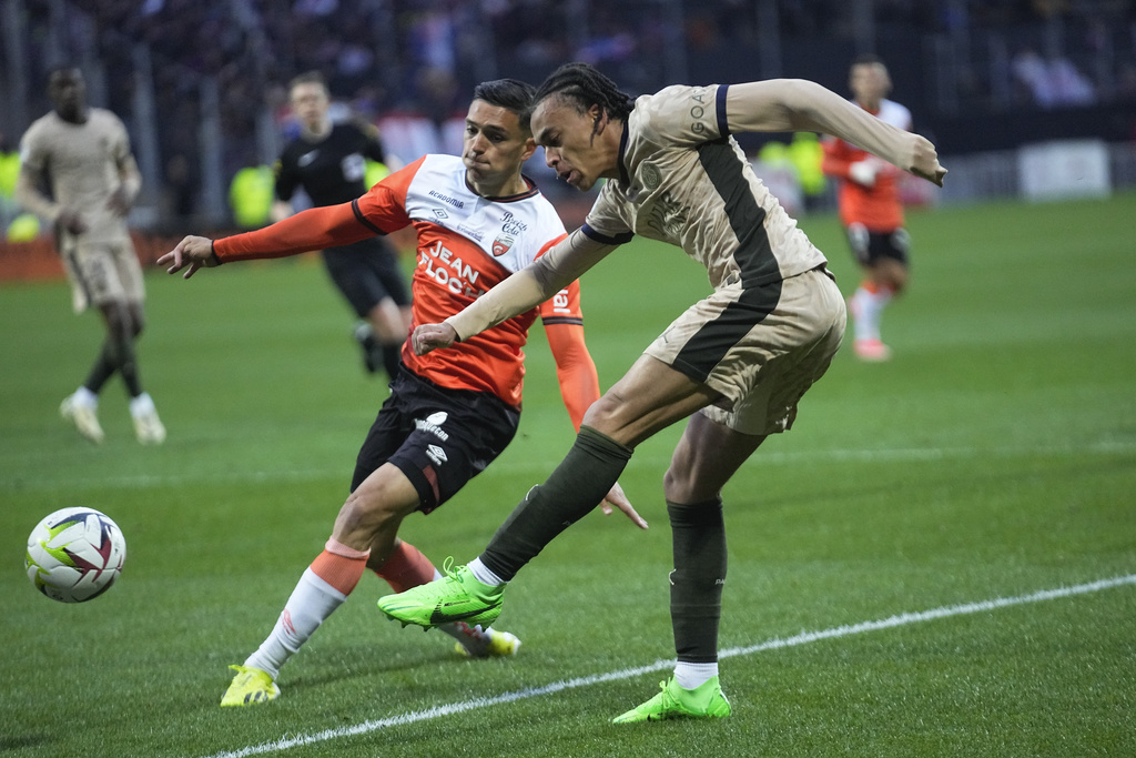 Paris Saint Germain thắng dễ Lorient, tiến sát ngày đăng quang Ligue 1