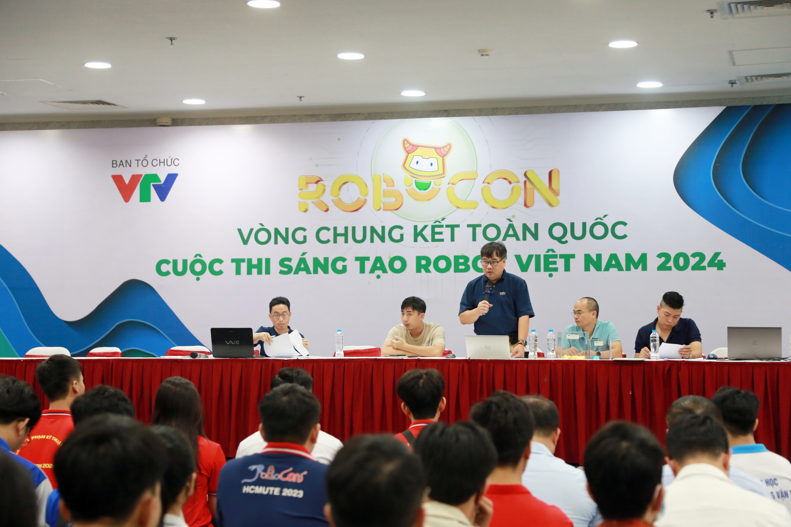 64 đội tuyển tham gia vòng sơ tuyển Robocon Việt Nam 2024