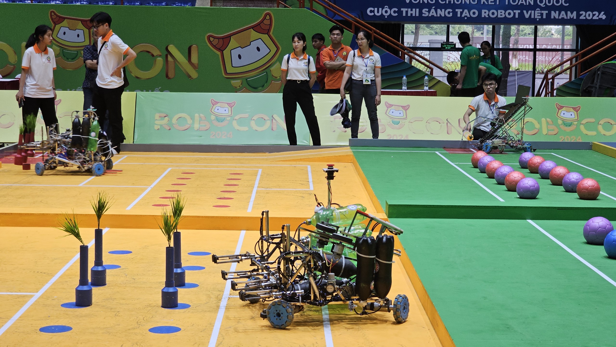 Robocon Việt Nam 2024: Sôi động buổi thử sân trước vòng sơ tuyển