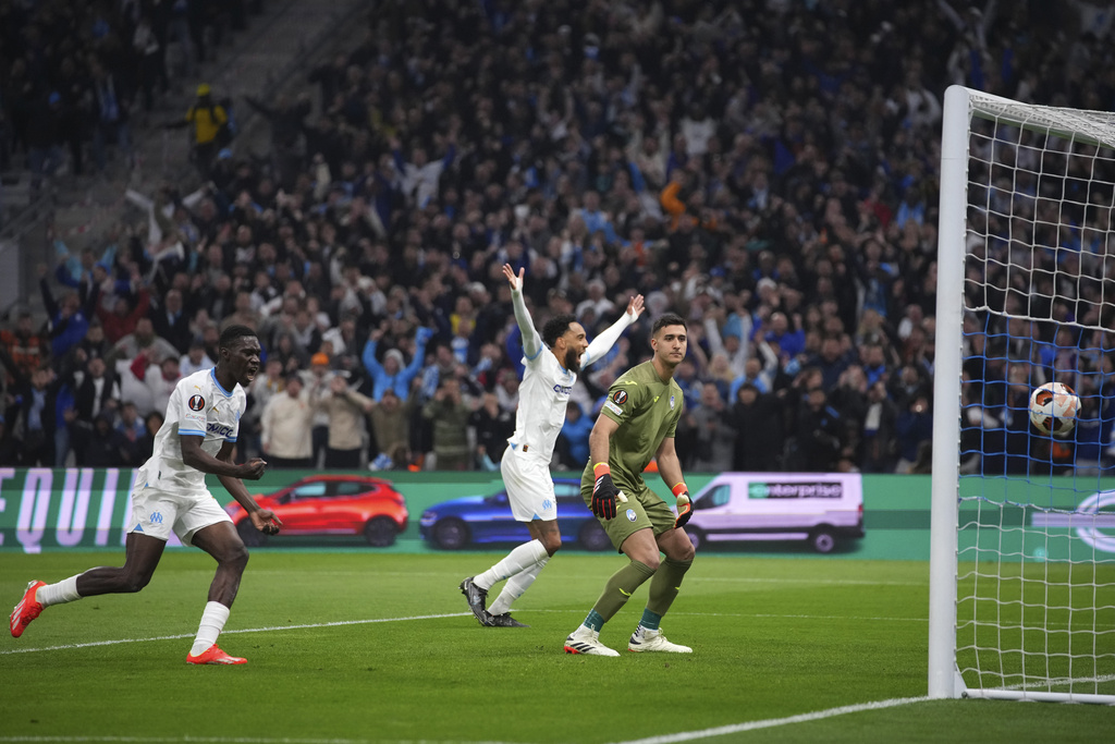 Marseille hòa Atalanta ở bán kết lượt đi Europa League