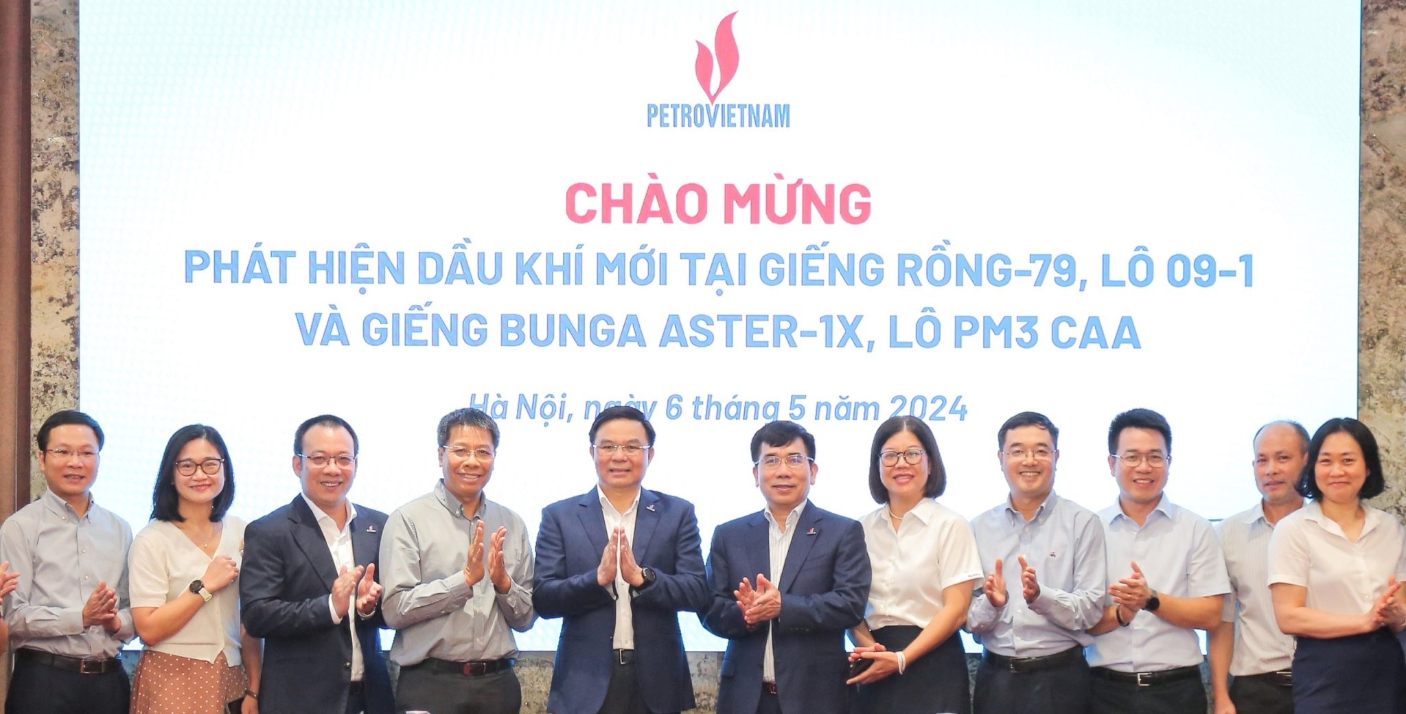 Petrovietnam công bố 2 phát hiện dầu khí mới- Ảnh 4. Petrovietnam công bố 2 phát hiện dầu khí mới- Ảnh 4.