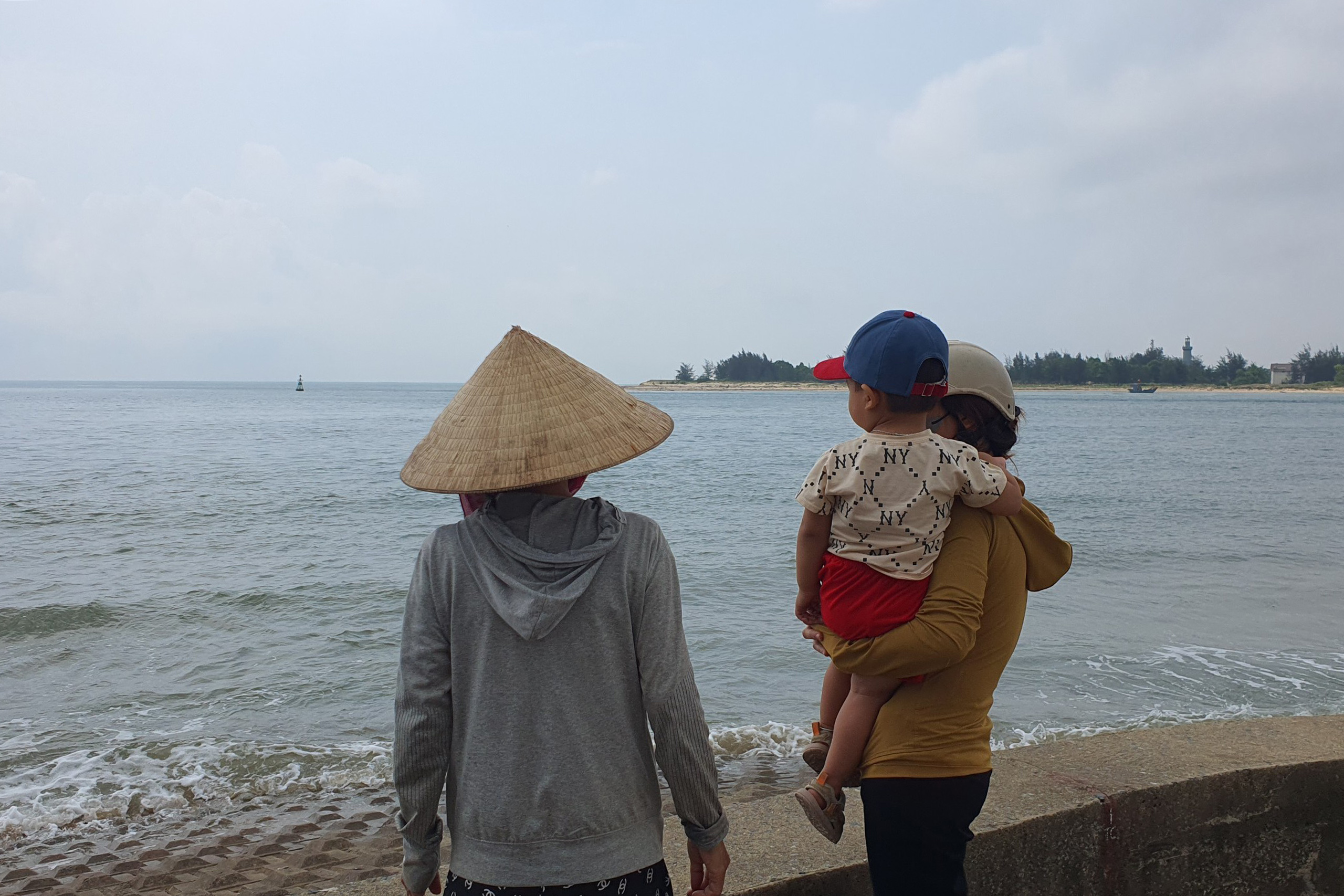 Ngư dân thoát chết trở về: ‘Đời tôi chưa khi nào thấy vòi nước cao như thế’- Ảnh 6.