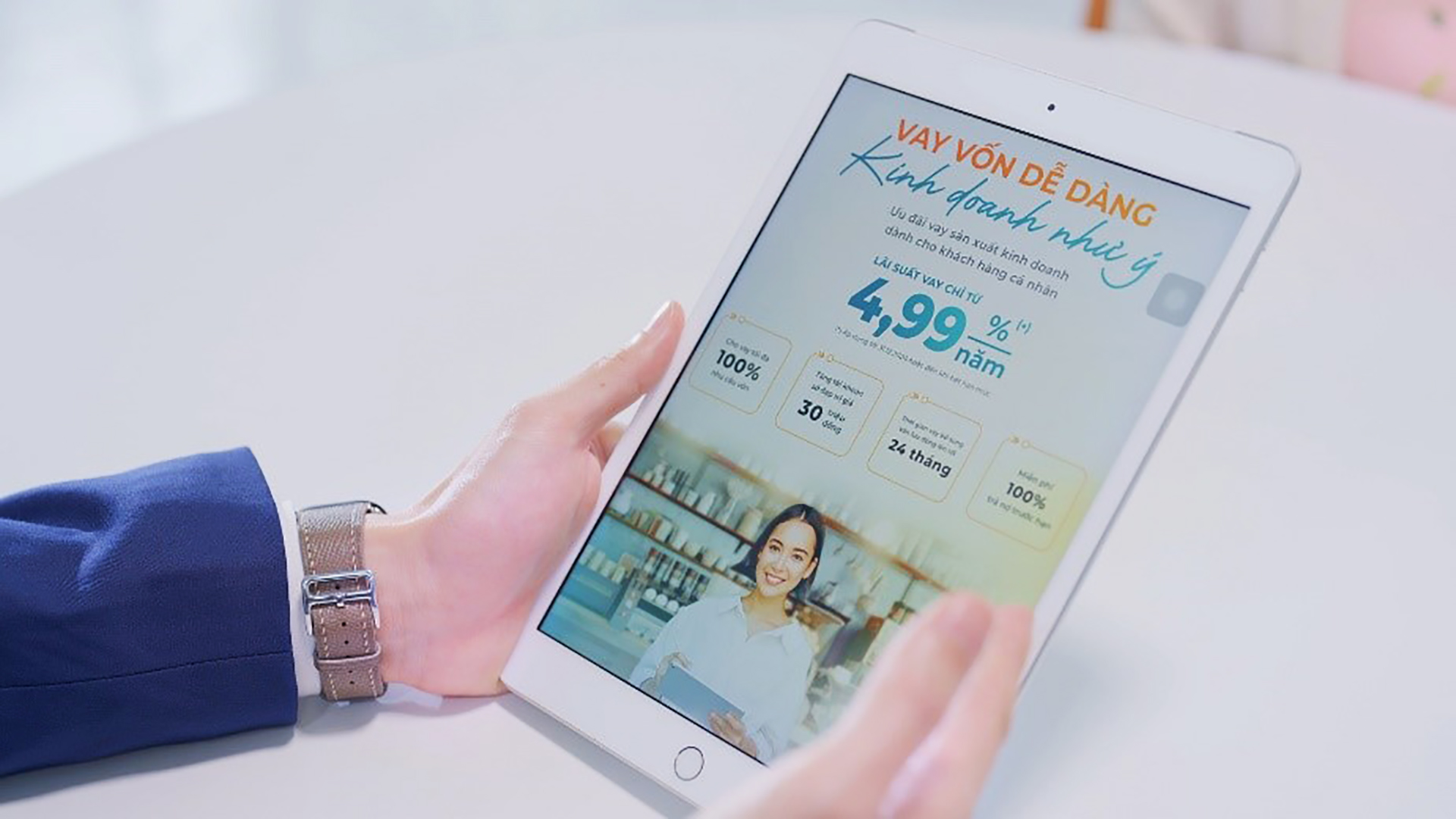 Nhiều gói vay với lãi suất ưu đãi được các ngân hàng triển khai nhằm kích cầu tín dụng từ người dân