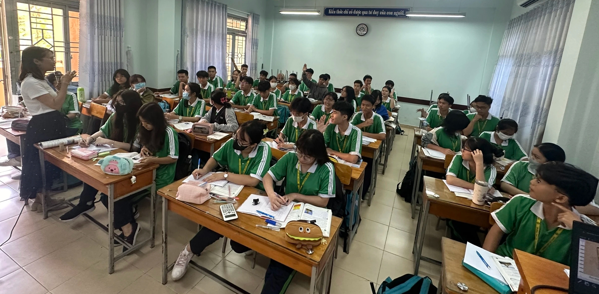 Bí quyết ôn thi tốt nghiệp THPT đạt điểm cao: Cách giải bài tập kim loại- Ảnh 1.