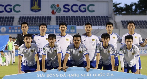 Giải hạng nhất: Em họ Công Phượng tỏa sáng, Long An và Bình Phước 'chôn chân' Giải hạng nhất: Em họ Công Phượng tỏa sáng, Long An và Bình Phước 'chôn chân'