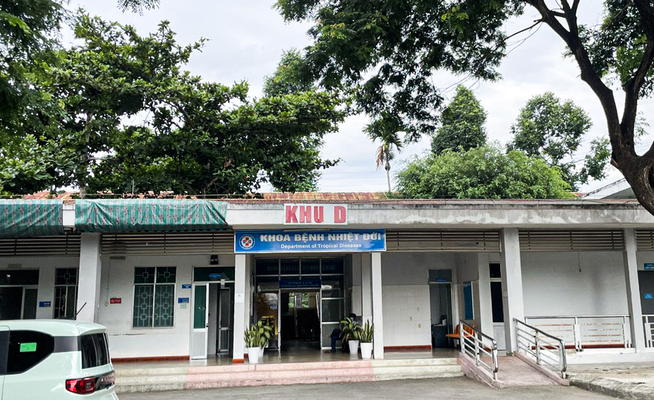 Quảng Ngãi: Đề nghị cơ sở kinh doanh bánh mì tạm ngưng hoạt động sau vụ ngộ độc- Ảnh 2.