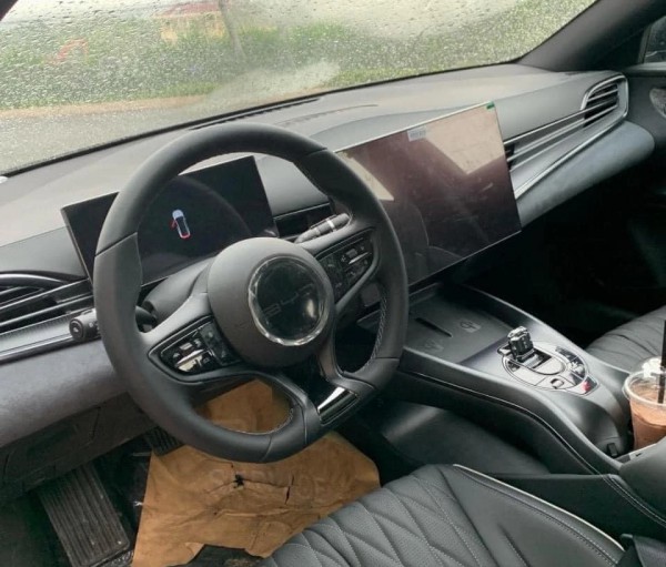 BYD Seal xuất hiện tại Việt Nam, cạnh tranh Toyota Camry BYD Seal xuất hiện tại Việt Nam, cạnh tranh Toyota Camry