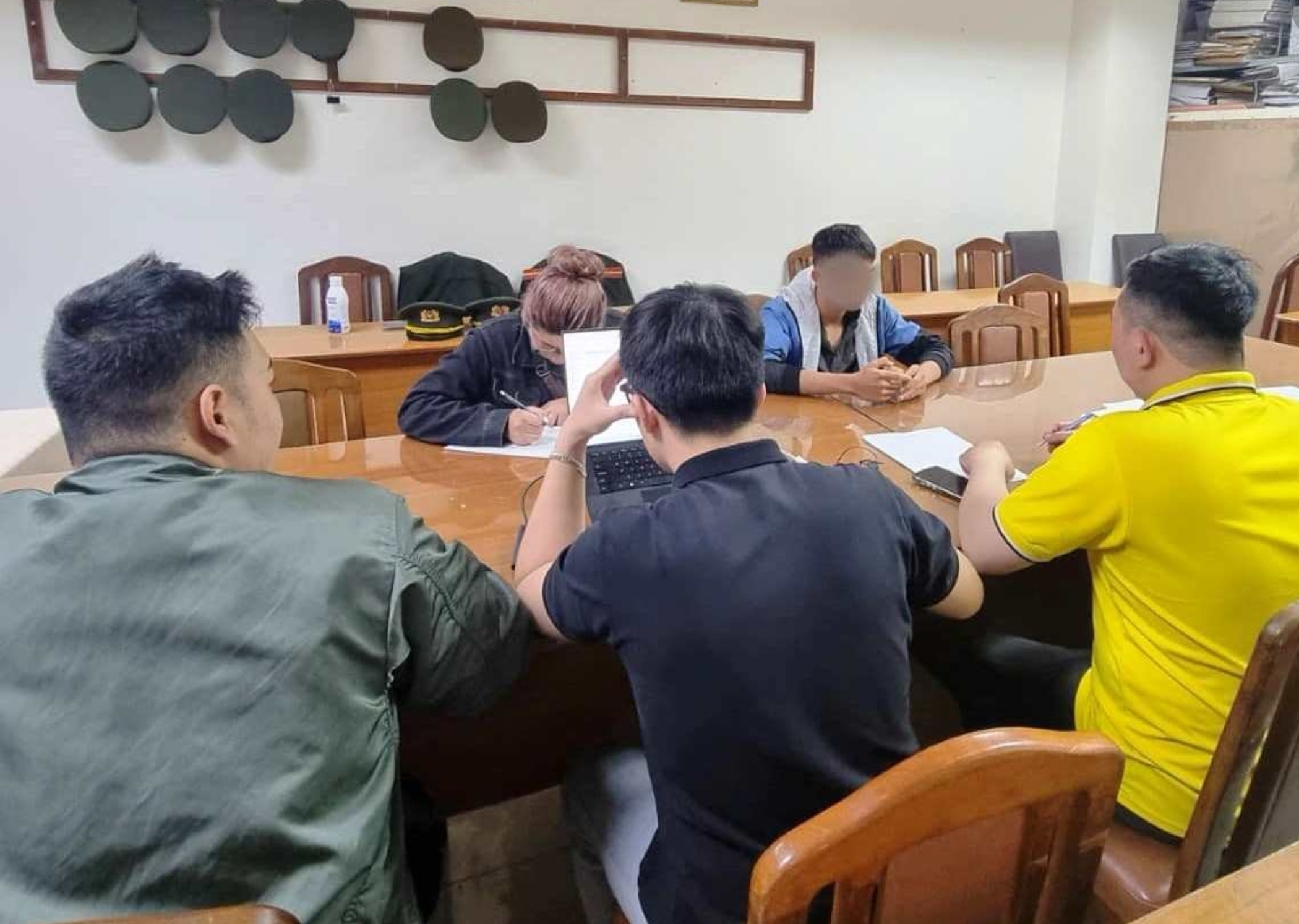 Công an TP.Đà Lạt làm việc với những người đăng tin sai sự thật trên mạng