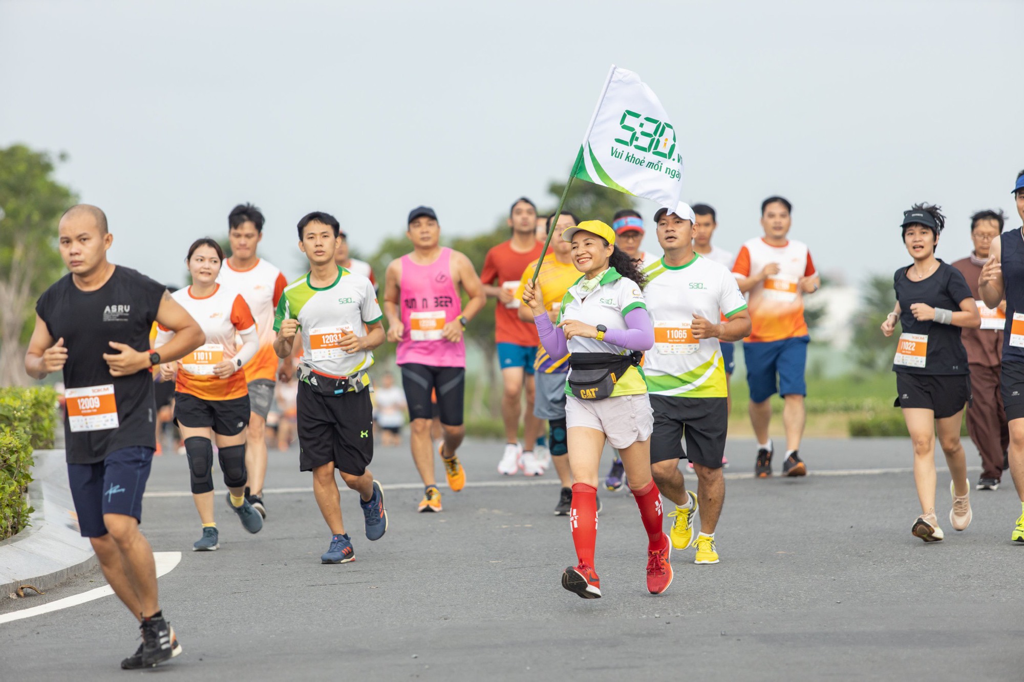 3 phương án thu phí vỉa hè, lòng đường với các giải chạy bộ tại TP.HCM- Ảnh 1.