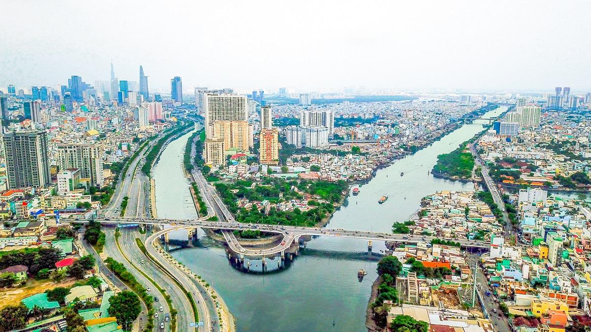 Bắt mạch thị trường bất động sản từ nay đến cuối năm 2024 - Ảnh 1.