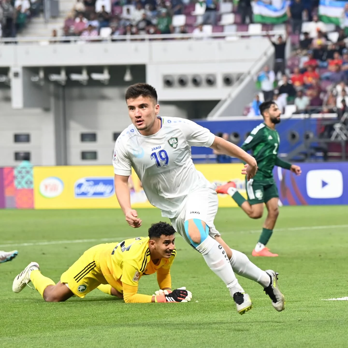 Biến Ả Rập Xê Út thành cựu vương, U.23 Uzbekistan đấu Indonesia ở bán kết châu Á