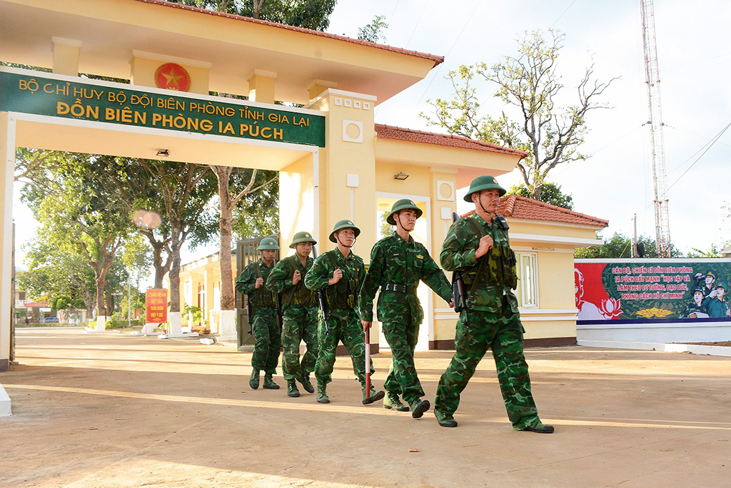 Biên cương hữu nghị: Gắn chặt tình quân dân- Ảnh 1.