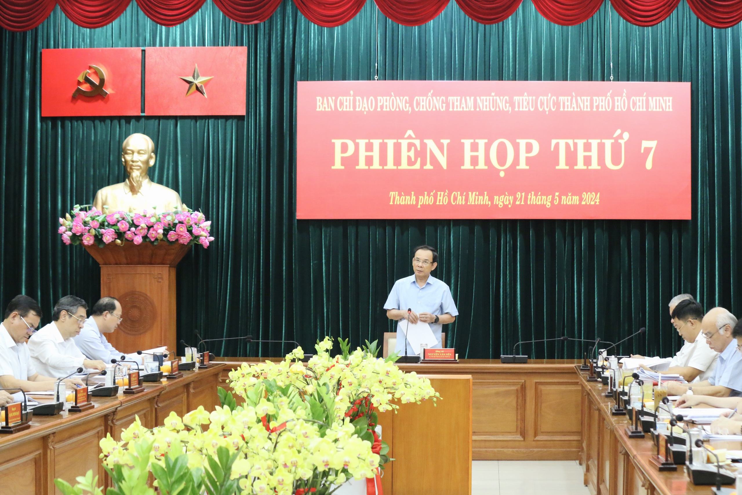 Bổ sung 2 nhân sự vào Ban Chỉ đạo phòng chống tham nhũng, tiêu cực TP.HCM- Ảnh 1. Ông Nguyễn Văn Nên, Ủy viên Bộ Chính trị, Bí thư Thành ủy TP.HCM, chủ trì phiên họp thứ 7 của Ban Chỉ đạo phòng chống tham nhũng, tiêu cực TP.HCM chiều 21.5