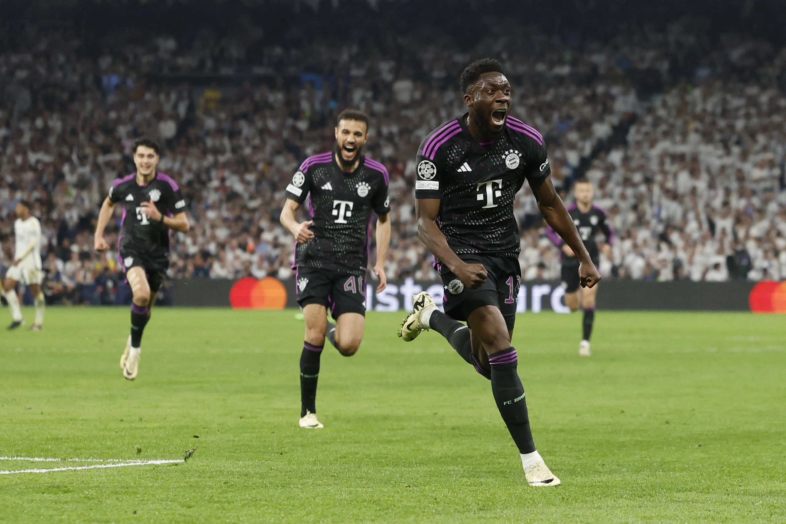 Champions League: Ngược dòng kịch tính, Real Madrid đánh bại Bayern Munich, đấu Dortmund ở chung kết Champions League: Ngược dòng kịch tính, Real Madrid đánh bại Bayern Munich, đấu Dortmund ở chung kết