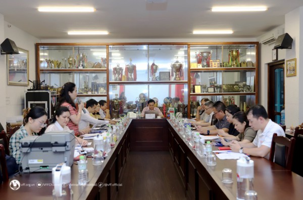 Chỉ đội bóng cũ của Kiatisak và Hà Nội đủ chuẩn dự giải châu Á, nhiều CLB bị phạt Chỉ đội bóng cũ của Kiatisak và Hà Nội đủ chuẩn dự giải châu Á, nhiều CLB bị phạt