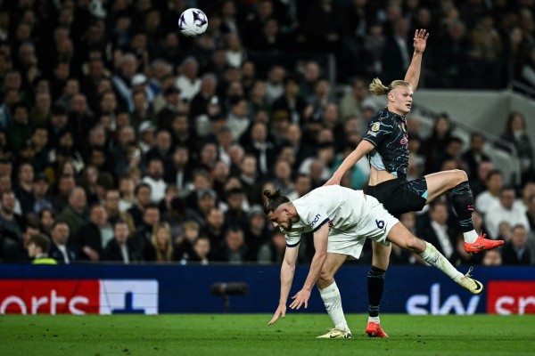 Cú đúp của Haaland đưa Man City tiến sát lịch sử Ngoại hạng Anh Cú đúp của Haaland đưa Man City tiến sát lịch sử Ngoại hạng Anh